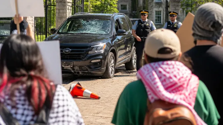 Teen released on bail after windshield smashed on vehicle carrying Nova Scotia premier